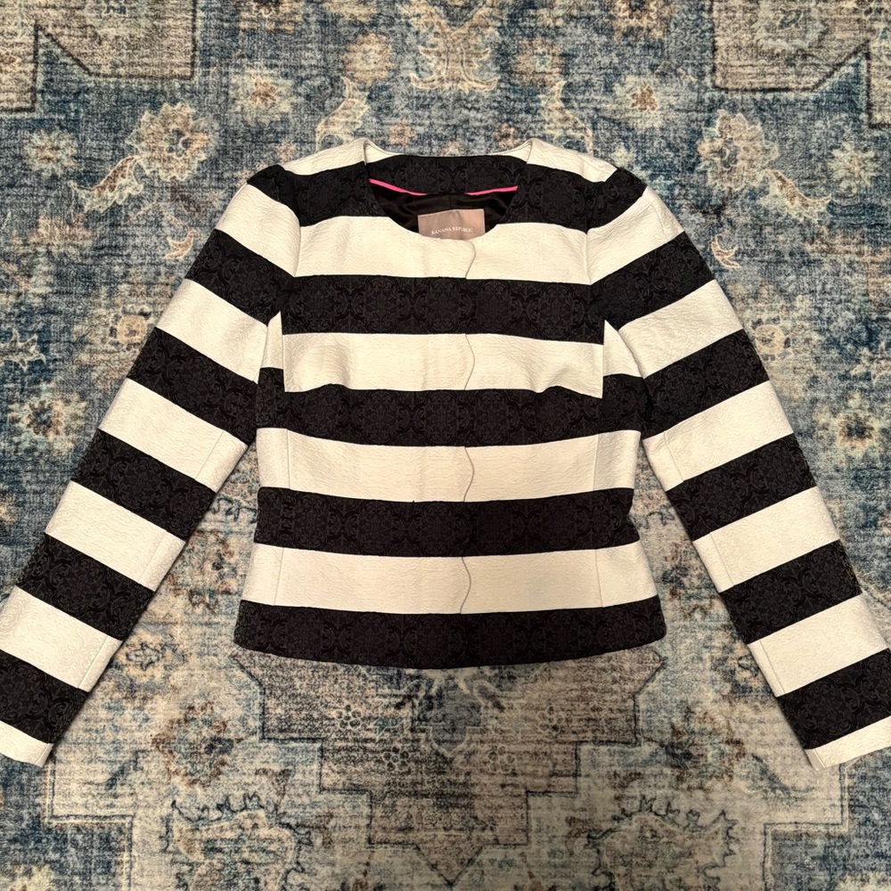 Banana Republic Black and Cream Striped Jacket Suit Coat
